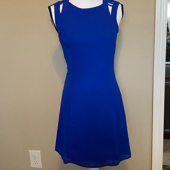 Ya Los Angeles Dresses & Skirts - 🎉 HP 🎉 Sleeveless Blue Dress